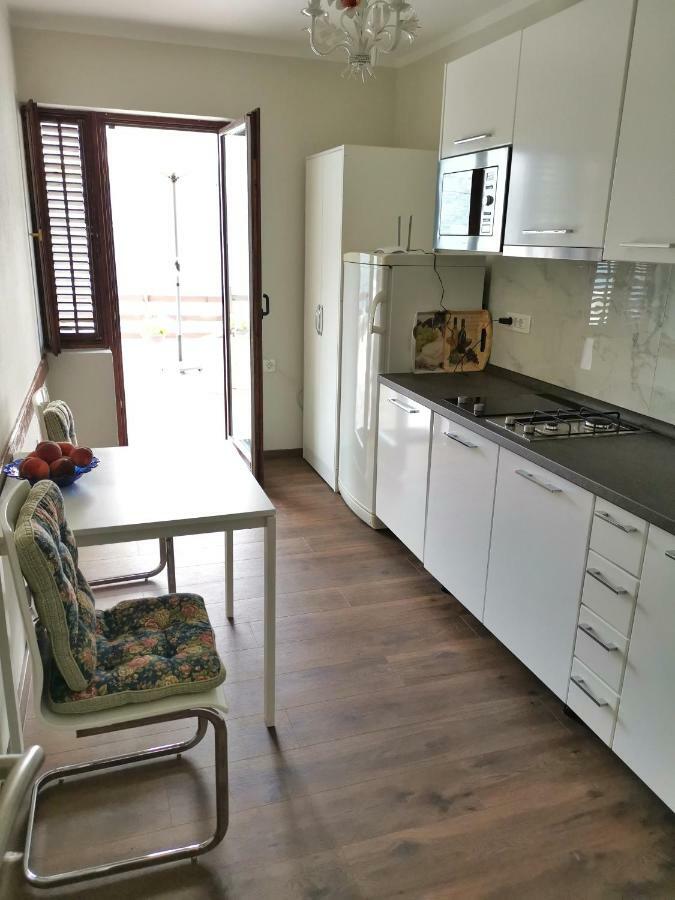 Bay Terrace Apartment Donji Stoliv Exteriör bild
